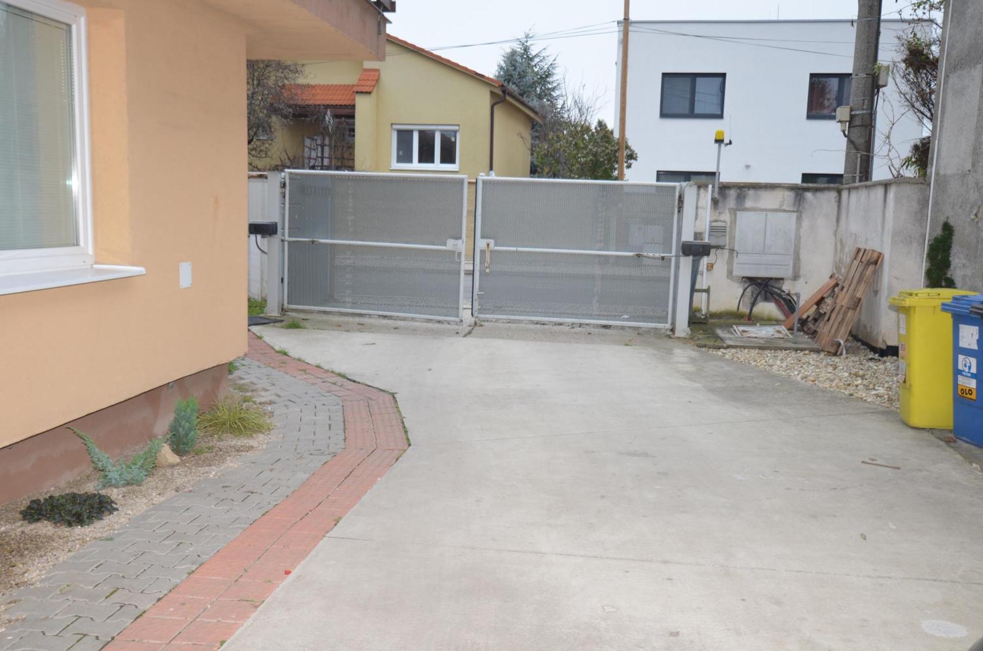 Cutie Apartment Братислава Екстериор снимка
